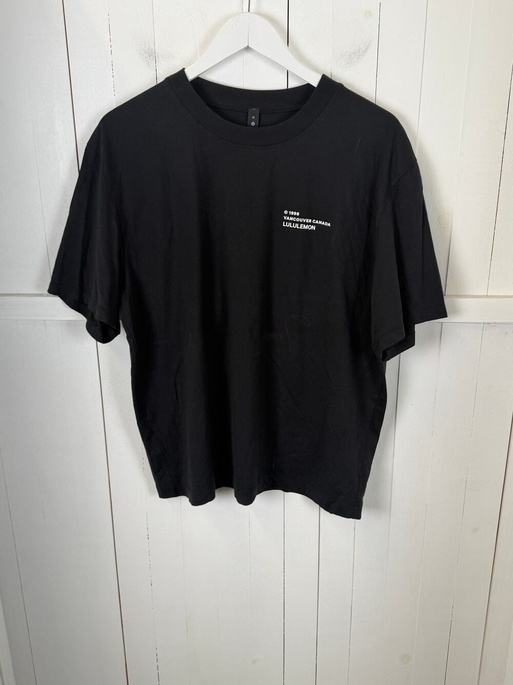Lululemon Men's Black Nylon T-Shirt Size M